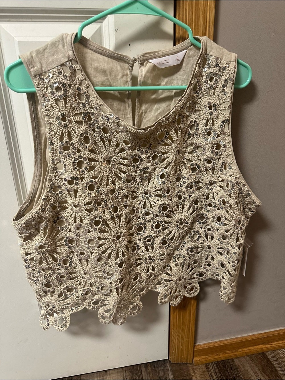 LC Lauren Conrad Cream Crochet Floral Crop Tank
